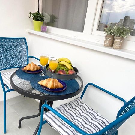 Sunny Apartment In Rijeka Exterior foto